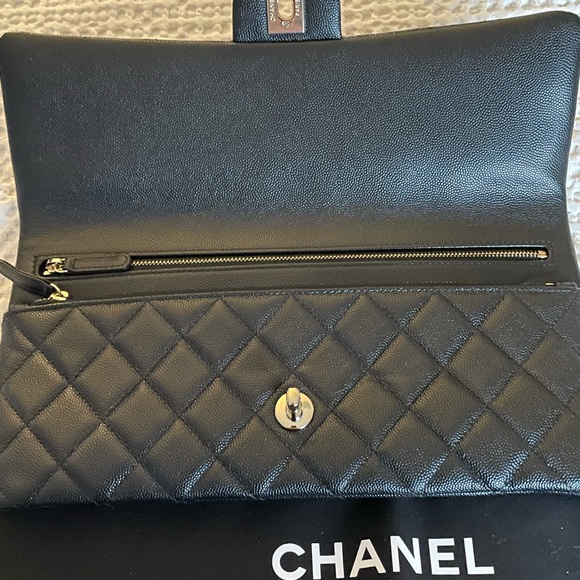 NEW Chanel 21A Classic Caviar Clutch Black GHW - Picture 6 of 11